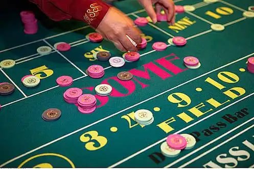 danagg slot live-dealer studio with professional dealers and HD broadcast setup